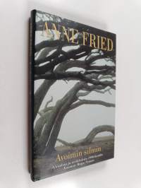 Avoimin silmin : ajatuksia ja artikkeleita 1990-luvulta