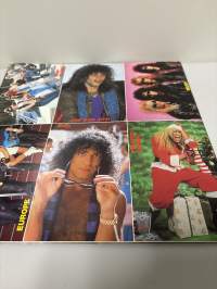 Mega Star julistelehti 1986 no 1 Sisältää julisteita 18 kpl + postikortit takasivulla. Maailman upein Hevialbumi. Katso kuvat