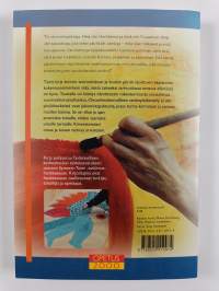 Taiteeksi tarinoitu oma elämä