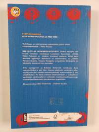 Sata makkaralaatua ja yksi idea : 11 venäläistä kirjailijaa kertoo