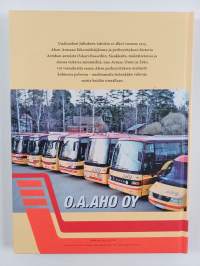 Muistoja maantieltä : Armhan autoista Oskari-busseihin