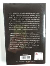 Yövieras : rikosromaani