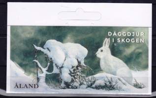 Filatelia - Ahvenanmaa - Däggdjur i skogen - Ahvenanmaalaisia kesämokkejä ** postituore vihko ÅV28 (2017). Postitusarvo Ahvenanmaalla  on 3,50€ x 9= 31,50€!!