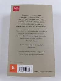 Tavallisia ihmeitä : kootut novellit