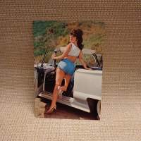 Postikortti "Italialainen Pinup girl