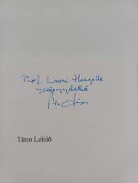 Lyyra ja Pythagoras : antiikin ajan kielisoittimia (signeerattu, tekijän omiste)
