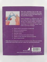 Pieni suuri neulekirja : 300+ modernia ja perinteistä mallineuletta