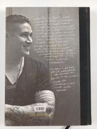 Huippukokin kotiruokaa (signeerattu)