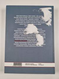 Västäräkki vääräsääri ja yli 600 muuta suomalaista lastenlorua, kansanrunoa ja hokemaa