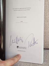 This is Lean : resolving the efficinecy paradox (limited review edition)