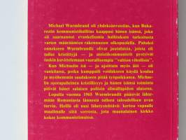 Sirpin ja vasaran välissä