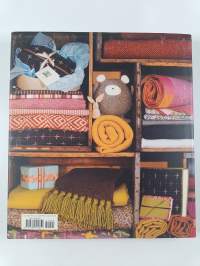 Last-minute fabric gifts : 30 hand-sew, machine-sew &amp; no-sew projects