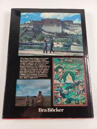 Tibet : mellan Buddha och Marx