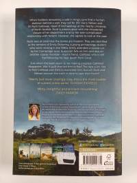 The last remains : a Dr Ruth Galloway mystery