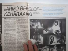 Nyrkkiposti 1969 nr 7, 15-vuotias rikosetsivä Eero Nikula, Kehäraakki Jarmo Berglöf, Seikkailija Jorma Pykäläinen, Jukka Paale Siperiassa, SS-mies Yrjö Nyystelä...