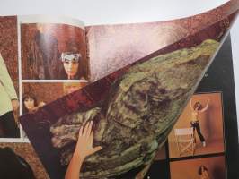 Vip 1969 nr 11, Liberace, Eino S. Repo, Hair, Jorma Kinnunen atomikauden kynnyksellä, Naked City - Alaston kaupunki kuvaukset Tikkurilan uimahallissa...