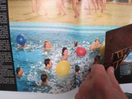 Vip 1969 nr 11, Liberace, Eino S. Repo, Hair, Jorma Kinnunen atomikauden kynnyksellä, Naked City - Alaston kaupunki kuvaukset Tikkurilan uimahallissa...