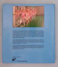 Liiku ja leiki – Motorisia perusharjoitteita lapsille. (Lasten jumppa )