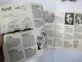 Kirjavuosi 1977 WOTTIJoulu / WOT = WSOY, Otava, Tammi