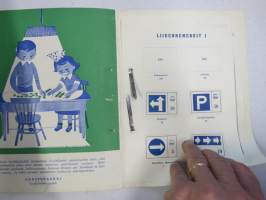 Säästöpankki - Elämää ympärillämme -keräilykansio keräilylehtineen ja merkkeineen 16 kpl