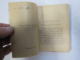 Salaperäisyyden verhossa - Karisto Oy:n "Taskutoveri" -sarjan jännityskirja nr 19