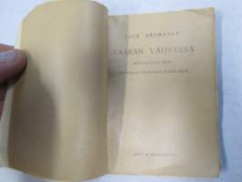 Vaaran väijyessä - Karisto Oy:n "Taskutoveri" -sarjan jännityskirja nr 13