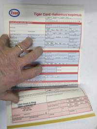 Esso Tiger Card yksityisluottokortti -esite / hakemus / sopimus