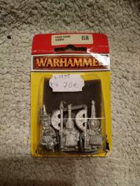 Warhammer miniatures: chaos, dwarf, axemen v. 1995