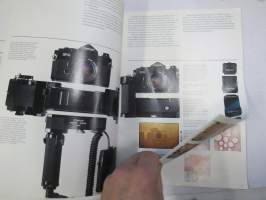 Canon Reflex kamerasarja 1975 -myyntiesite