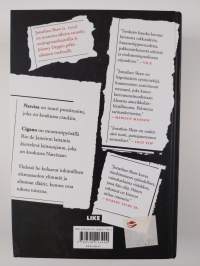 Narcisa : tuhkien madonna