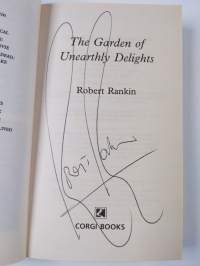 The garden of unearthly delights (signeerattu)