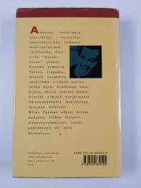 Yksi lensi yli käenpesän