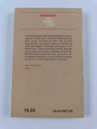 3 etsivää ja vihreä aave