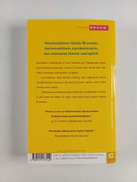 Kuolema väärissä vaatteissa