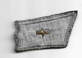 Sotilaspastori   1 kpl  - vanha kauluslaatta kauluslaatat  arvomerkit sotilaspappi kirkollinen ala