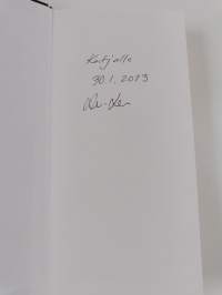 Laskeva neitsyt ja muita kirjoituksia (signeerattu, tekijän omiste)