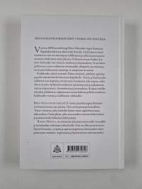 Kaikkeuden sylissä : neurokirurgin matka tietoisuuden ytimeen