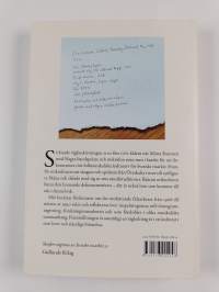 Framför mikrofonen och bakom : en personlig återblick på Svenskt visarkivs verksamhet med inspelningar av folkliga musiktraditioner