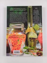 Vihreä apteekki : valmista itse luonnon omat lääkkeet