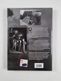 Pimeyden ruhtinaat : Luftwaffen yöhävittäjä-ässien Heinrich Prinz zu Sayn-Wittgensteinin ja Egmont Prinz zur Lippe-Weissenfeldin elämä