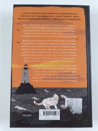 Kolmasti naukui kirjava kissa