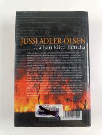 ja hän kiitti jumalia