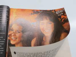 Jallu 1970 nr 3, Arabialaistaa seksiopetusta bordellissa, Alivuokralaisen seksikkäitä kokemuksia, Kisse eli Kristtina Niemelä Kokkolasta, Rodoksen miesrakastajat, ym