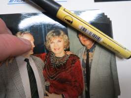 Laulaja Eila Pienimäki, laulukeikka -valokuvat 3 kpl