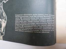 Hymy 1966 nr 8, Kansikuva Aulikki Järvinen, Poliisin sakotusmielivalta, Veikko Ennala - Miksi muukalaisuus on valttia naismaailmassa?, Albert Aalto pakoili 16 vuotta