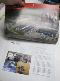 Valtra 2002 seinäkalenteri / wall calendar