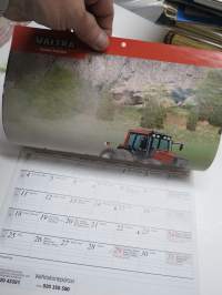 Valtra 2002 seinäkalenteri / wall calendar