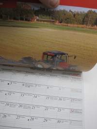 Valtra 2002 seinäkalenteri / wall calendar