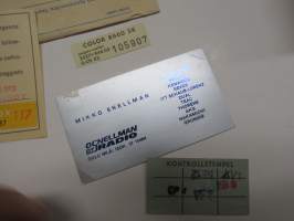 Grundig 8660 SK väri TV -käyttöohjekirja ym. mukana toimitettuja papereita