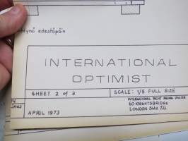 Optimistijolla - International Optimist -jollan rakennuspiirustukset ym. siihen liittyvä painettua materiaali